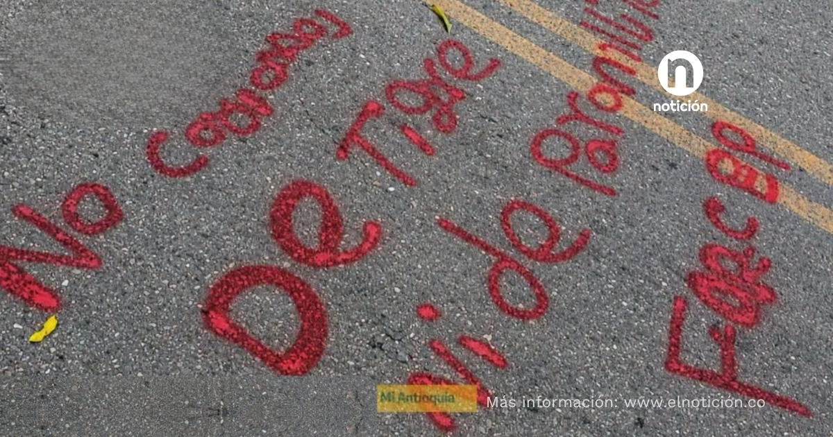 Disidencias de las Farc dejaron grafiti contra Abelardo De la Espriella durante emergencia por cilindros bomba en Antioquia