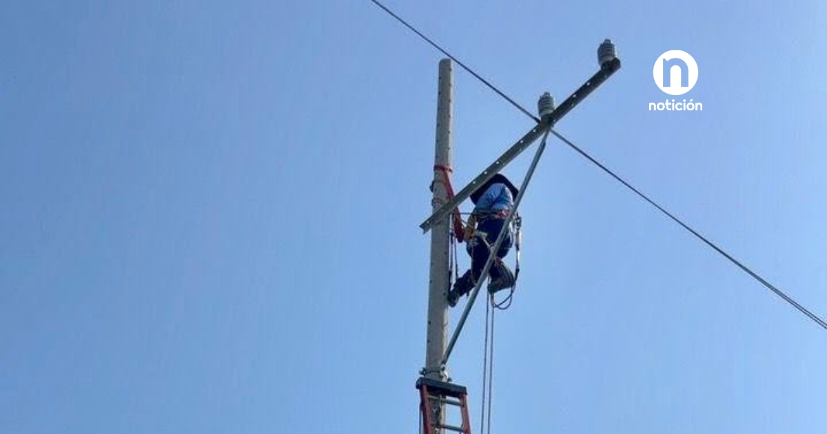 Afinia avanza en la modernización de redes eléctricas en varios municipios de Córdoba