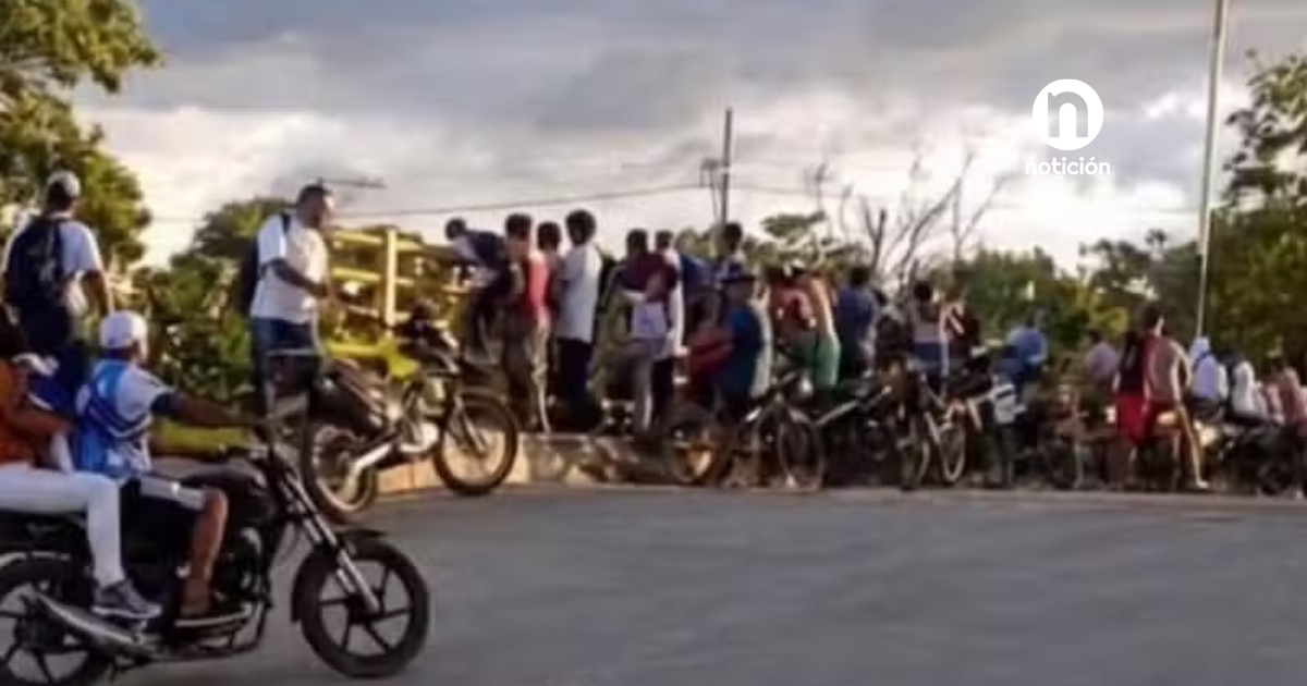 Hombre cayó al caño Bugre tras perder el equilibrio en un puente de Cereté