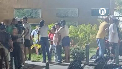 La comunidad del municipio de San Pelayo denunció un presunto caso de abuso sexual contra una joven en el sector del canal, vía hacia Corocito, zona rural del municipio. De acuerdo con testimonios de habitantes, este hecho no sería aislado y señalan a un mismo individuo como presunto responsable de otros casos similares. Estas afirmaciones deberán ser verificadas por las autoridades competentes. La comunidad hace un llamado urgente a la Policía Nacional y a la Fiscalía General de la Nación para que investiguen los hechos, identifiquen al presunto responsable y garanticen la seguridad de los habitantes. Asimismo, se recomienda a los jóvenes no desplazarse con personas desconocidas ni aceptar transporte de quienes no conocen, especialmente en sectores solitarios. 📢 Si usted tiene información que pueda ayudar a esclarecer estos hechos, entréguela directamente a las autoridades. Su denuncia puede ser clave para prevenir nuevas víctimas.